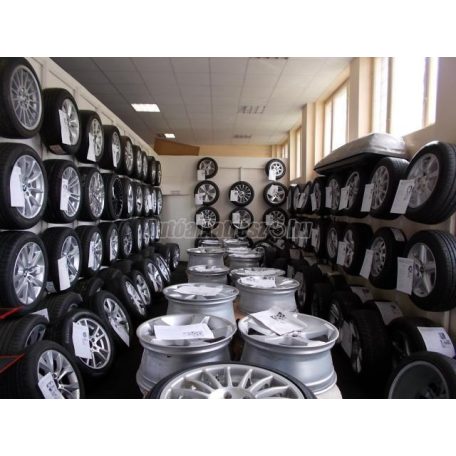 Pirelli eufori@ rsc nyári 275/40r19 101 y tl 2011