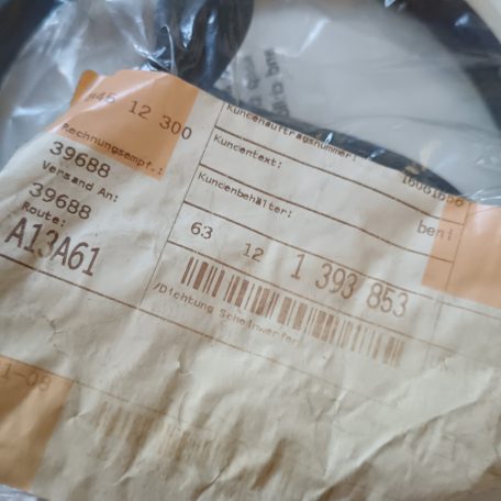 (GYÁRI ÚJ) BMW Fényszóró tömítés 3-as sorozat E36