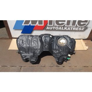 (GYÁRI BONTOTT) BMW F01/F02 5.0i ÜZEMANYAGTARTÁLY N54/N63