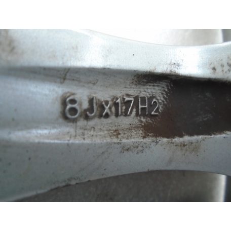 [GYÁRI HASZNÁLT] BMW - Alufelni 17" - (1-es, F20hoz) 1db