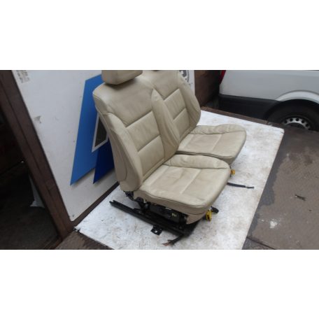 [GYÁRI BONTOTT] BMW E61 BÉZS BŐR  BELSŐ