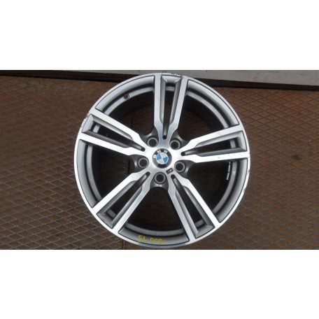  [GYÁRI BONTOTT] BMW F52/F45/F46 FELNI STYLE 486M 8JX18 ET57 7848602