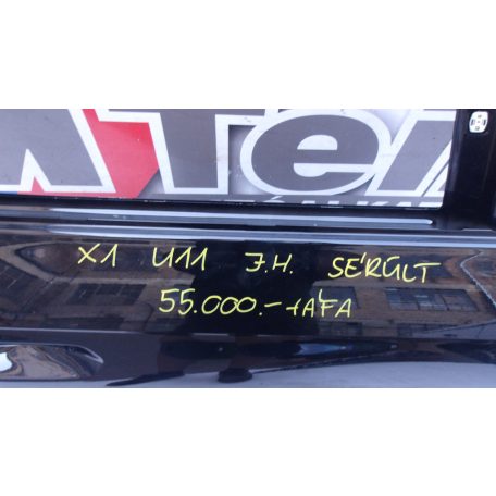 [GYÁRI BONTOTT] BMWX1 U11 JOBB HÁTSÓ AJTÓ KIS SÉR.