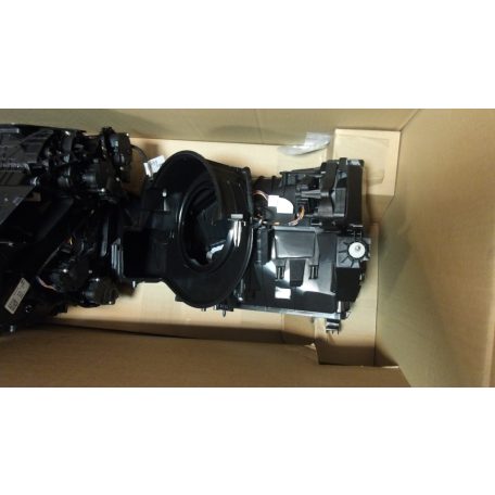 [GYÁRI ÚJ] BMW FŰTÉSBOX TÖMITÉSEKKEL EGYÜTT 9382878 2/3/4-ES G SZÉRIA G01/G02