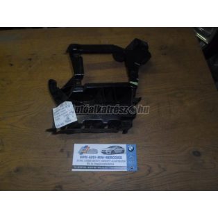 Lökhárító tartó - audi a6 allroad