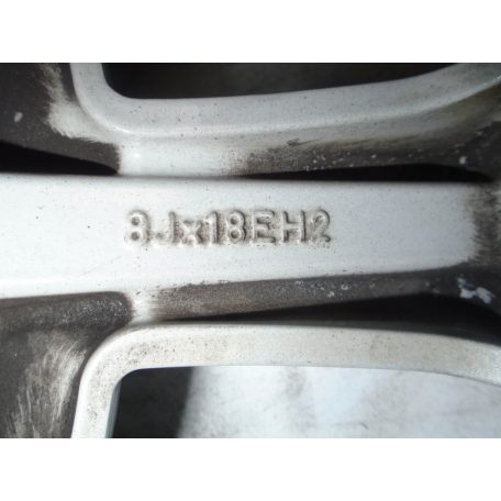 BMW LM Rad Radialspeiche 118 (8x18 ET:14) - 6-os sorozat (E63+LCI/E64+LCI) sérült