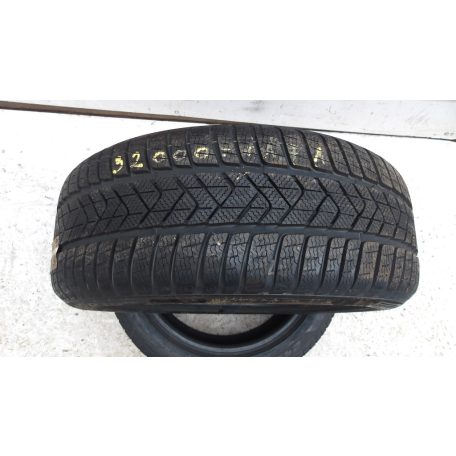 ÁR/DB[GYÁRI BONTOTT] PIRELLI TÉLI GUMI 245/45R18 DOT3621 