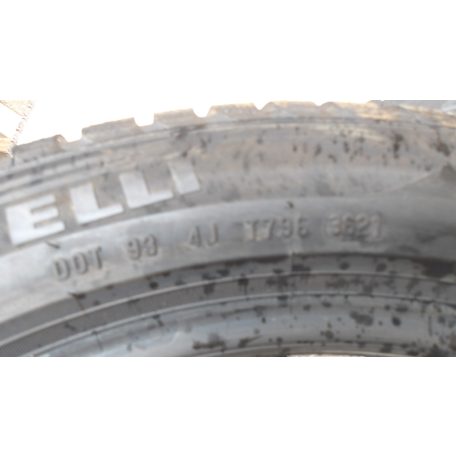 ÁR/DB[GYÁRI BONTOTT] PIRELLI TÉLI GUMI 245/45R18 DOT3621 
