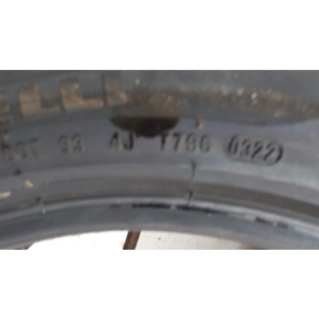 ÁR/DB[GYÁRI BONTOTT] PIRELLI TÉLI GUMI 245/45R18 DOT3621 