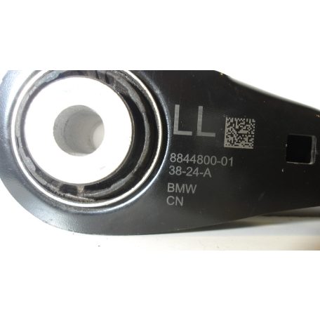 [GYÁRI BONTOTT] BMW G45/X3 JOBB HÁTSÓ ÖSSZEKÖTŐ RÚD 8844800
