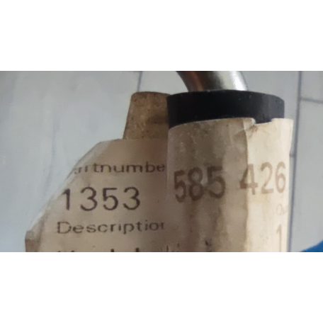 (GYÁRI ÚJ) BMW Üzemanyagbefecskendező cső 1-es F20+LCI / F21+LCI / 2-es F22 / F23 / 3-as F30+LCI / F31 / F34 GT /4-es F32 / F33 / F34 / F34 Gran Coupé / 5-ös F07 GT LCI / F10+LCI / F11+LCI / X1 E84 