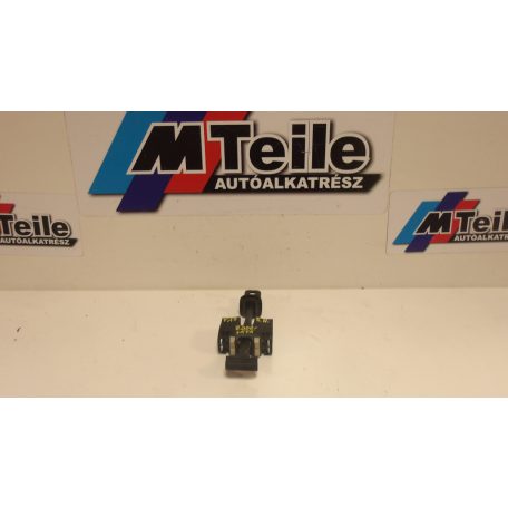 (GYÁRI BONTOTT) BMW Ajtóhatároló F15 BAL HÁTSÓ 