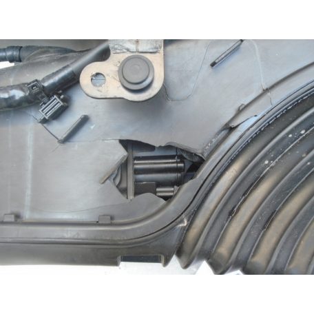 [GYÁRI ÚJSZERÜ,müanyagház sérült!] BMW - Elektromos vonóhorog / 3-as, G20, G21