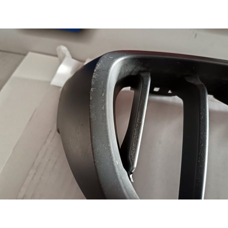 (GYÁRI HASZNÁLT) BMW Hűtőrács jobb és bal oldali 4-es sorozat F32+LCI / F33+LCI / F36+LCI