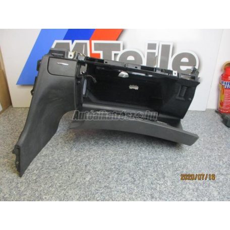 Kesztyűtartó - mercedes-benz e-osztály