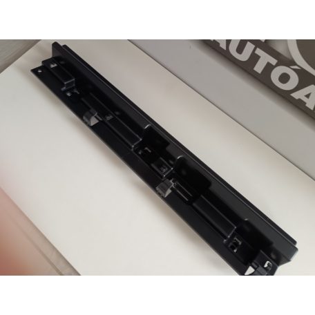 (GYÁRI ÚJ) BMW Küszöb bal első 2-es sorozat F45+LCI / F46+LCI