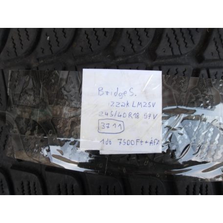(1DB)[GYÁRI BONTOTT] BRIDGESTONE BLIZZAK  LM25V TÉLI GUMI | 245/40R18  97V | 3711
