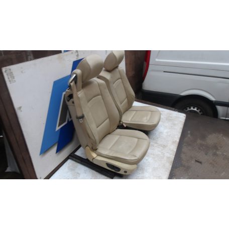 [GYÁRI BONTOTT] BMW E93 BŐR BELSŐ