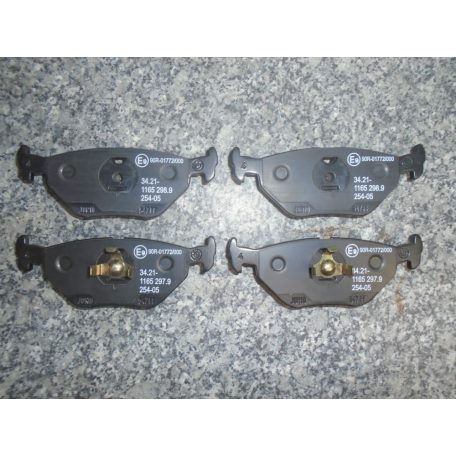 [GYÁRI ÚJ] BMW - HÁTSÓ FÉKBETÉT SZETT - M3 (E30), M3 (E36), M Z3 (E36/7), M5 (E34), 730i/735i/735l (E32)