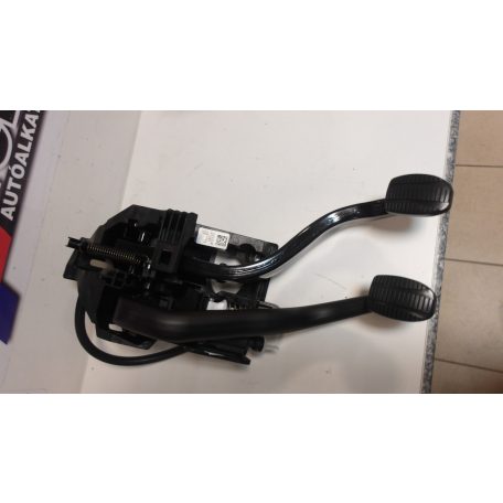 [GYÁRI ÚJ] BMW PEDÁL SZERKEZET F45/F46 F48/F39 X1/X2 6870848 