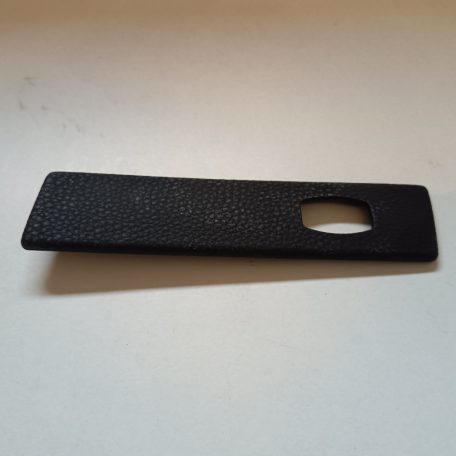 (GYÁRI ÚJ) BMW Pohártartó elülső burkolat 5-ös E60+LCI / E61+LCI 