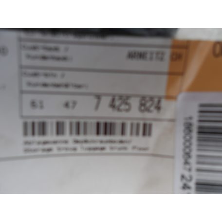 (GYÁRI ÚJ) BMW CSOMAGTÉR TÁROLÓ DOBOZ G01/X3