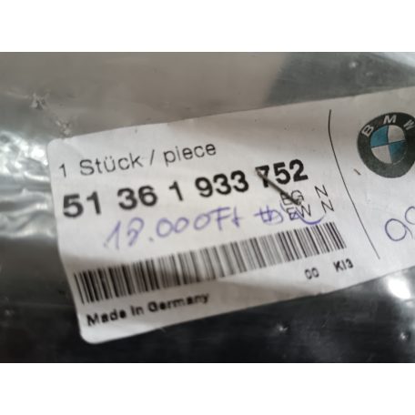 (GYÁRI ÚJ) BMW Vízlehúzó díszléc bal és jobb oldali 3-as sorozat E30