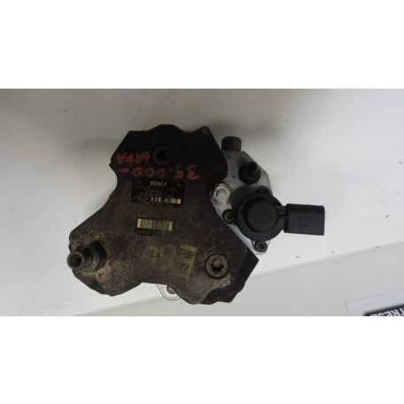 [GYÁRI BONTOTT] BMW E60 306D3 magasnyomású pumpa 7798333