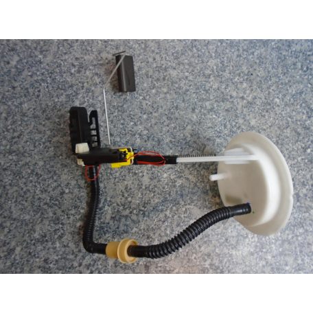 BMW üzemanyag szintjeladó / E60+LCI / E61+LCI / E63LCI / E64LCI / 5-ös sorozat / 6-os sorozat / 