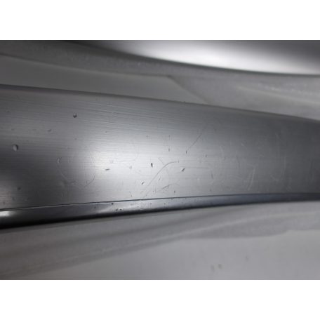 ÁR/DB[GYÁRI BONTOTT] BMW BAL ÉS JOBB ELSŐ AJTÓ DÍSZCSÍK | X5 E70 + LCI | 51 41 7137140 / 51 41 7137139