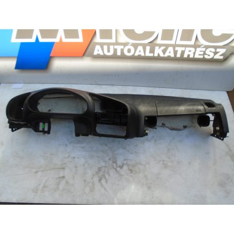 BMW Műszerfalpárna fekete 3-as sorozat E36 (bontott)