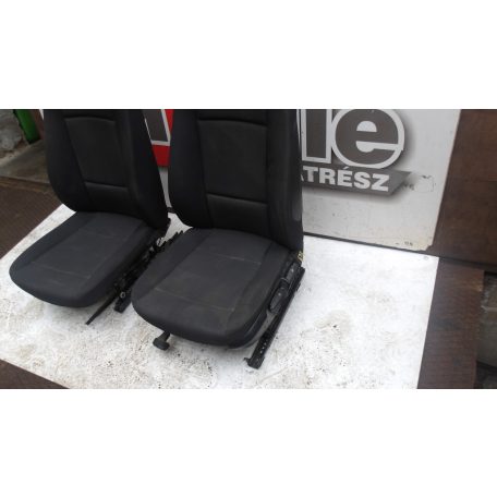 [GYÁRI BONTOTT] BMW E92 SZÖVET BELSŐ