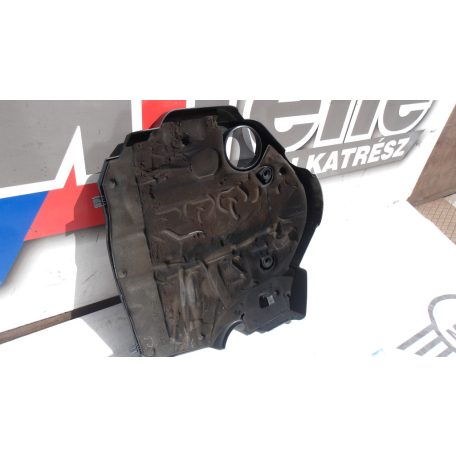  [GYÁRI ÚJSZERŰ] BMW MOTOR FELSŐ BURKOLAT E8X/E9X E84/E83 N47 16D-20D 7797410