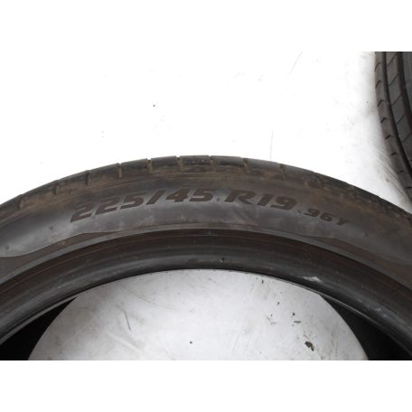 (2 DB ÁR/DB)[GYÁRI HASZNÁLT] PIRELLI P-ZERO MO* | 225/45R19 96Y DOT: 0622 | 5.56MM
