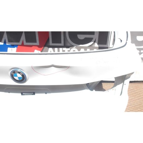 (GYÁRI BONTOTT) BMW G01 KIS SÉR. CSOMAGTÉRAJTÓ