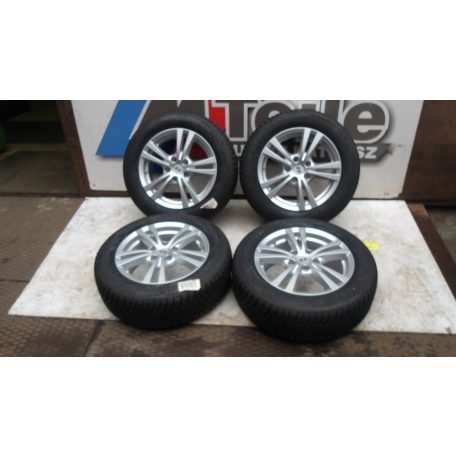 (ÁR/DB)[GYÁRI ÚJ] HYUNDAI KONA TÉLI FELNI  DUNLOP 205/60R16 DOT4022 6.5JX16 ET45