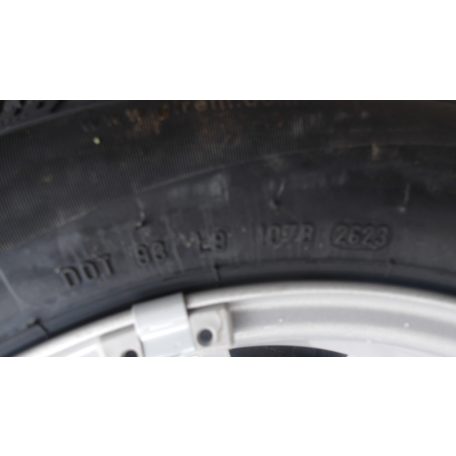 ÁR/DB[GYÁRI ÚJ] MINI TÉLI FELNI SZETT F55/F56/F57 2460622 PIRELLI 175/65R15 DOT2623