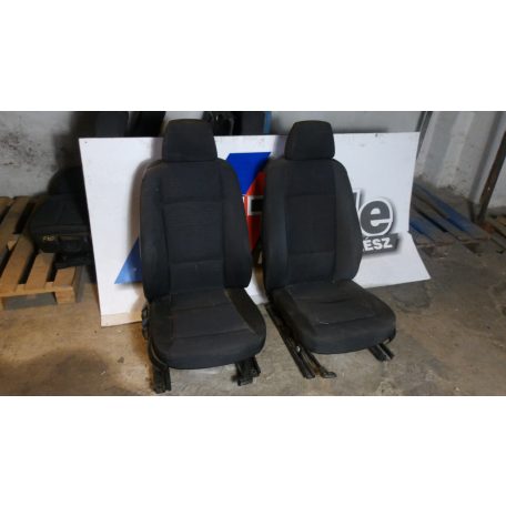 [GYÁRI BONTOTT] BMW E81 SZÖVET BELSŐ 