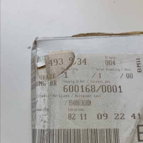 (GYÁRI ÚJ) BMW Jobb oldali burkolat fékhűtő 3-as E46