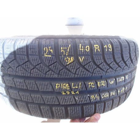 [GYÁRI HASZNÁLT] PIRELLI P ZERO | 245/ 40R19 | 98V, 2921 | TÉLI, 7mm