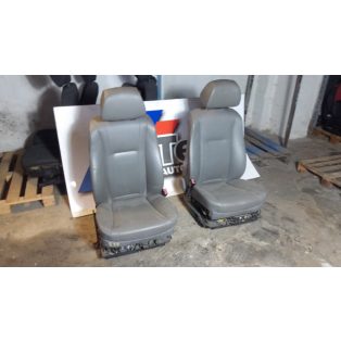 [GYÁRI BONTOTT] BMW E38 SZÜRKE BŐR ELSŐ BELSŐ