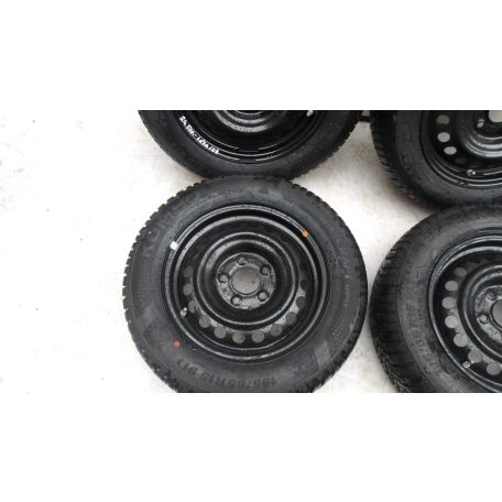 ÁR/DB [GYÁRI ÚJ]HYUNDAI I30 TÉLI LEMEZFELNI SZETT 6JX15 ET46 195/65R15 52910-G4000