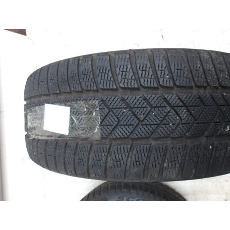 (ÁR/DB)[GYÁRI BONTOTT] PIRELLI SCORPION WINTER (RSC; * ) TÉLI GUMI | 275/45R20 110V 4123 | 6.7mm | 