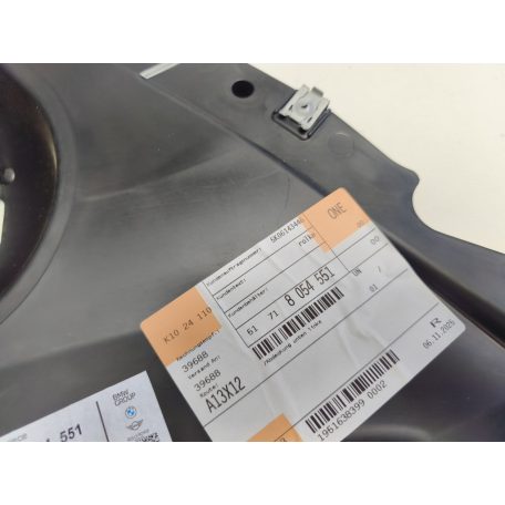 (GYÁRI ÚJ) BMW Borítás bal alsó 4 F32+LCI / F33+LCI / F36+LCI
