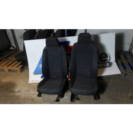 [GYÁRI BONTOTT] BMW E81 SZÖVET BELSŐ