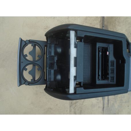 [GYÁRI BONTOTT, HIÁNYOS] BMW - KÖZÉPSŐ BOX - X5 / E53 