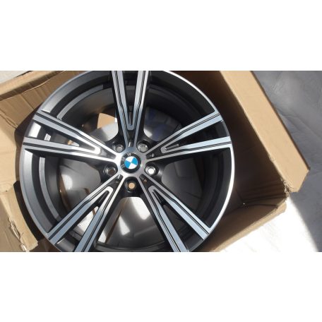 [GYÁRI ÚJ] BMW G20/G21/G22/G23 FELNI STYLE 858M 8JX19 ET27 8089896