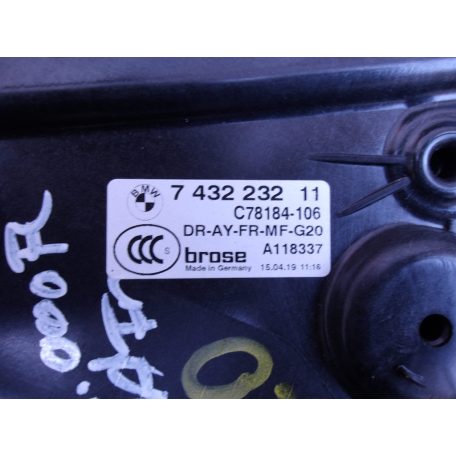 [GYÁRI BONTOTT] BMW JOBB ELSŐ ABLAKEMELŐ PANEL | 3-AS G20 / M3 G80 | 7432232