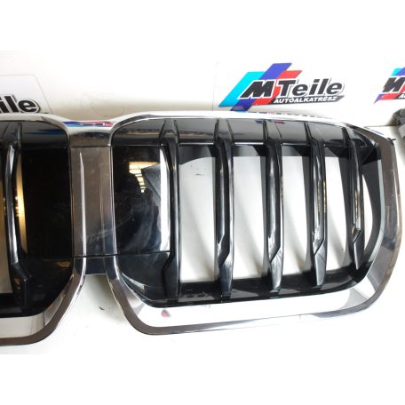 [GYÁRI BONTOTT] BMW HŰTŐRÁCS + radartakaró fedél | X1 U11 | 51 13 9883426 + 51 13 8737208