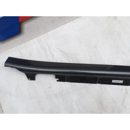 [GYÁRI BONTOTT] BMW JOBB OLDALI KÜSZÖB ("M") | X1 F48 | 51 77 8059870